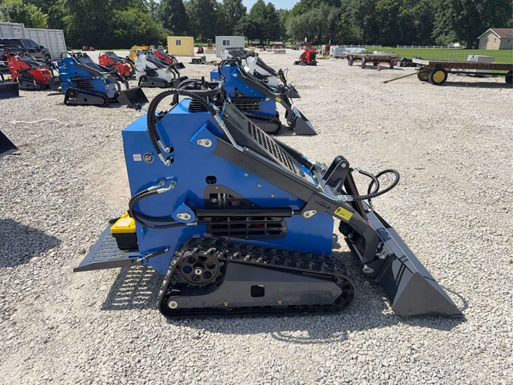 2026-zjg-zj-380-tracked-mini-skid-steer-loader-image-7