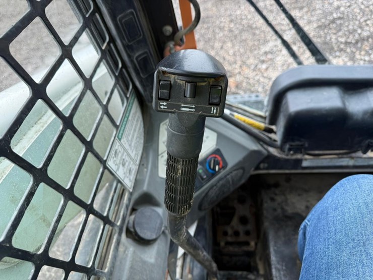 2018-bobcat-s770-image-24