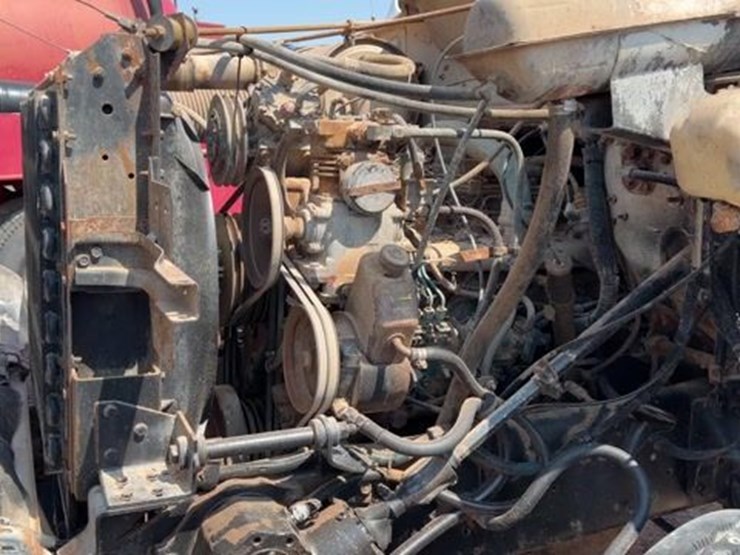 1984-international-1954-s/a-daycab-vacuum-truck-image-1