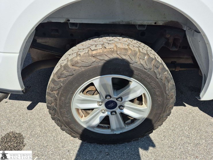2017-ford-f150-image-24