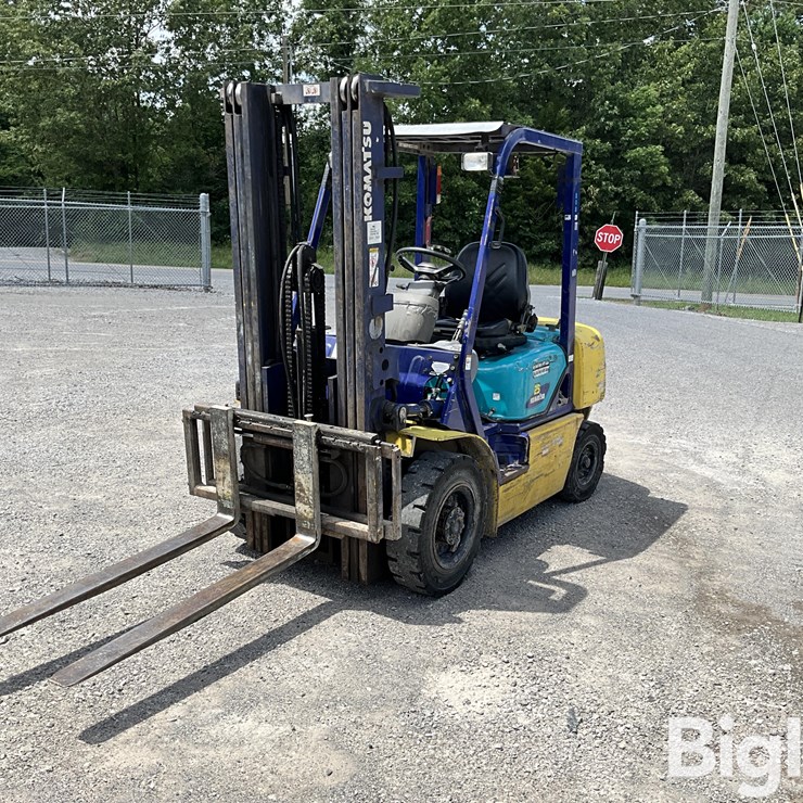 KOMATSU FG25T-12