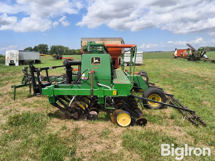 john-deere-750-image-8