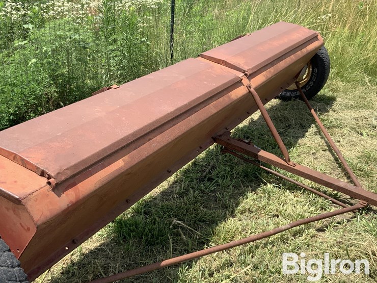 international-mccormick-no.-7-drop-spreader-image-3