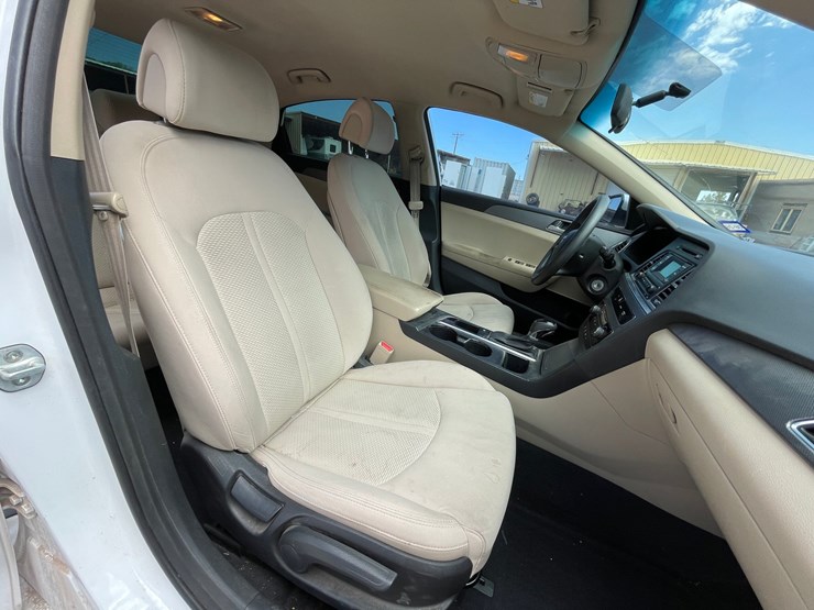 #160-•-2015-hyundai-sonata-(clean-tx-title)-image-100