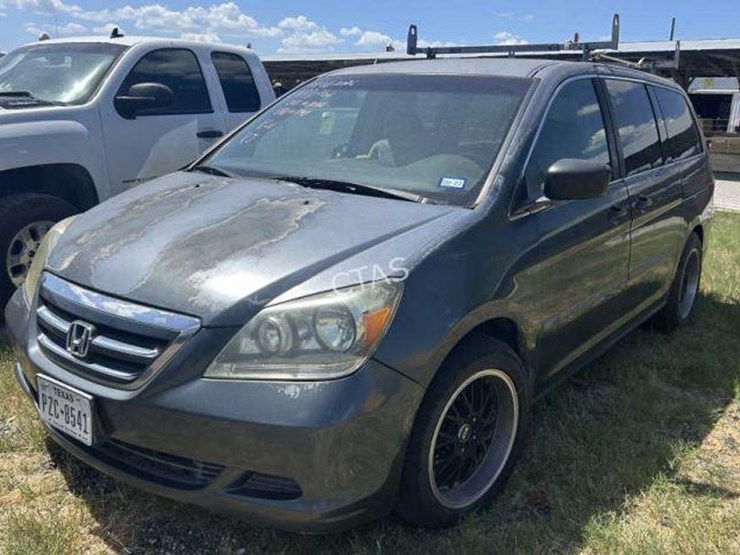 2006-honda-odyssey-image-1