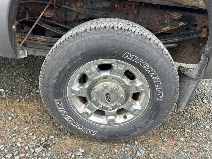 2012-ford-f350-image-49