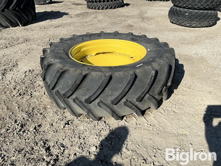 john-deere-7000-image-1