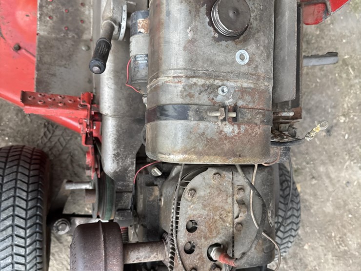 massey-ferguson-10-image-12