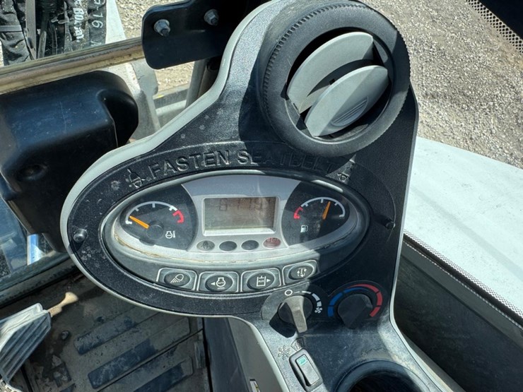 2021-bobcat-e35i-image-25