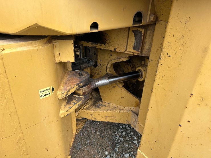 caterpillar-815a-image-20