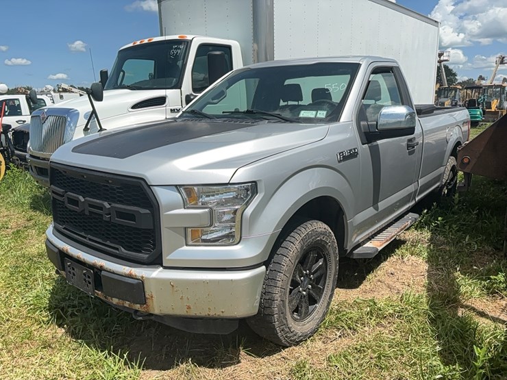 2017-ford-f150-image-1