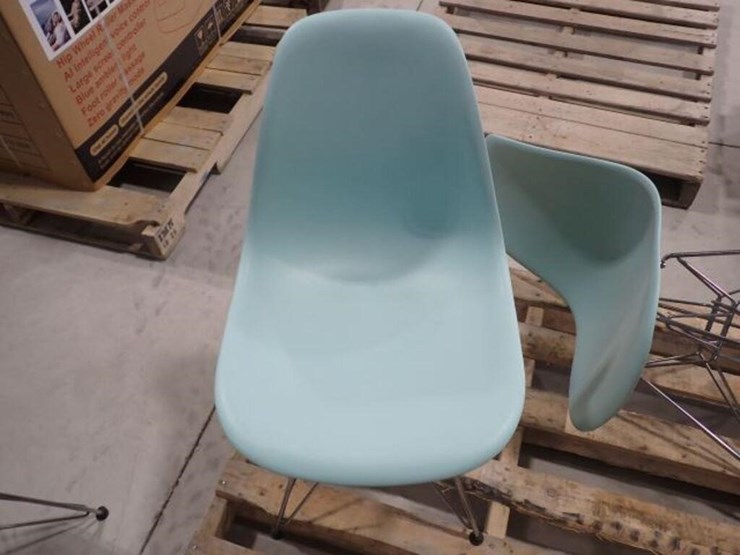 qty-of-(5)-chairs-image-9