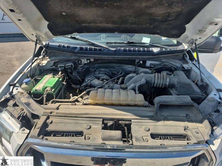 2017-ford-f150-image-10