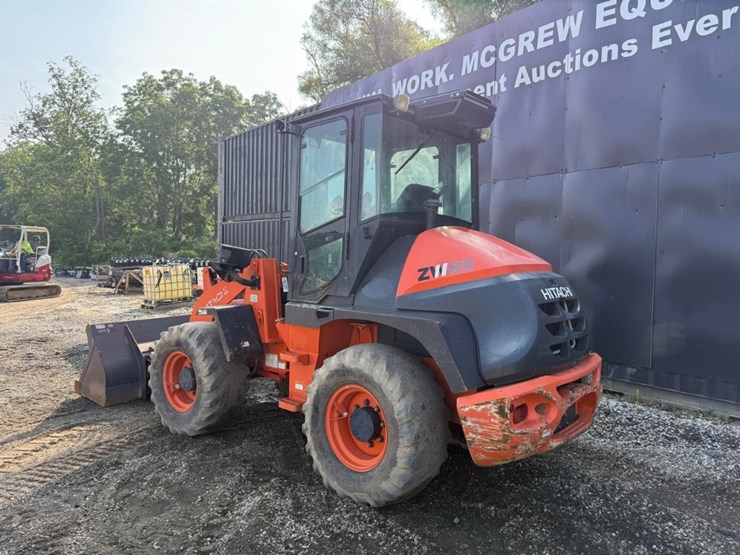 2019-hitachi-zw80-5b-image-2