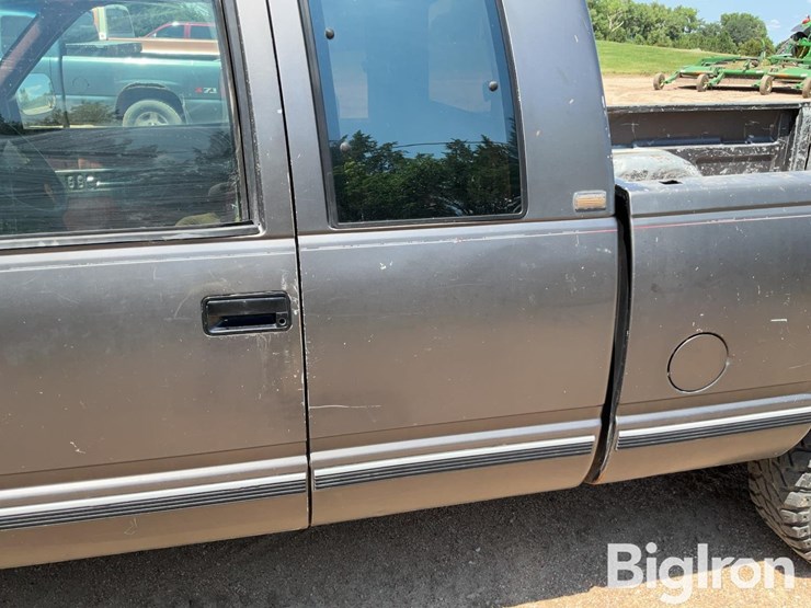 1993-chevrolet-1500-image-17