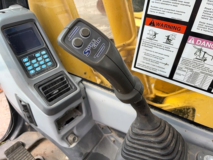 komatsu-pc270-lc-7-image-27