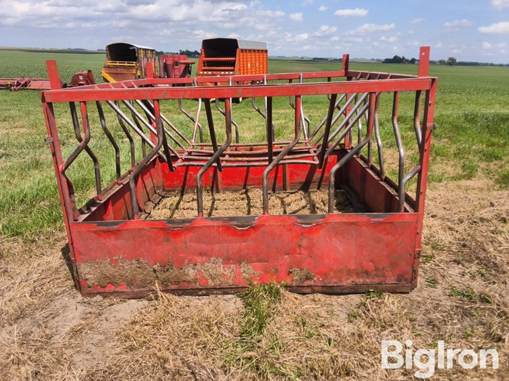 bale-feeder-image-6