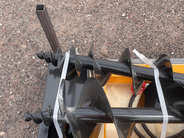 #1335-•-skid-steer-loader-auger-&-extra-rod-image-8
