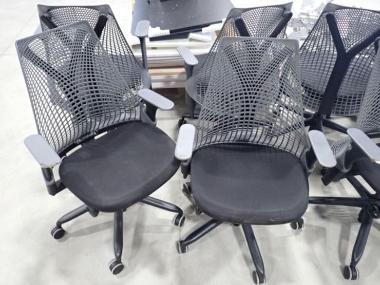 qty-of-(12)-multi-station-connectable-desks-&-image-20