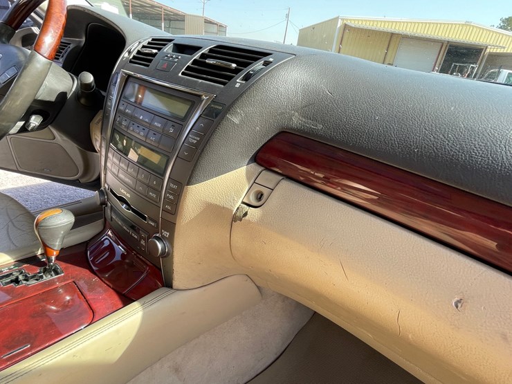 #163-•-2007-lexus-ls-460-(clean-nm-title)-image-12