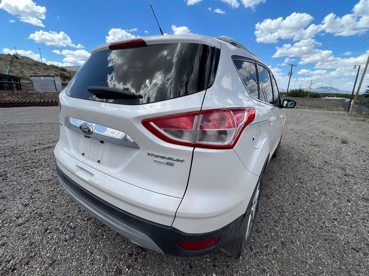 2016-ford-escape-image-75