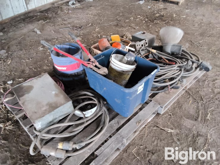 power-cords-&-misc-image-3