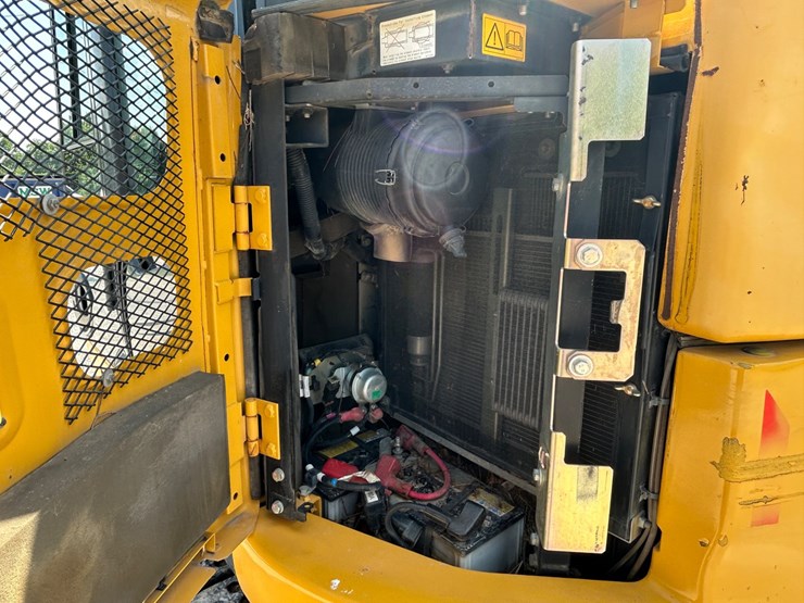 2022-deere-75g-image-20