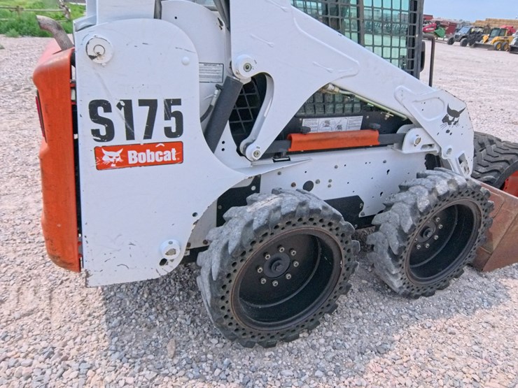 2008-bobcat-s175-image-30