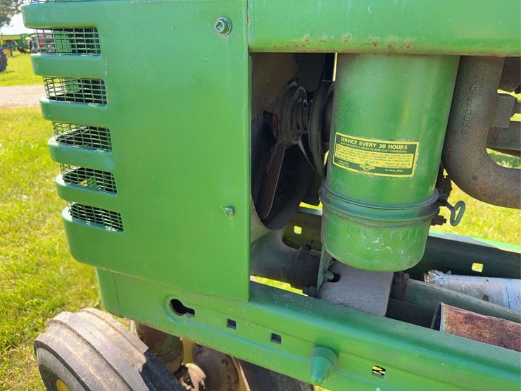 john-deere-model-b-image-17