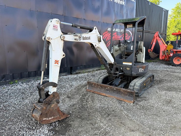 2017-bobcat-e26-image-7