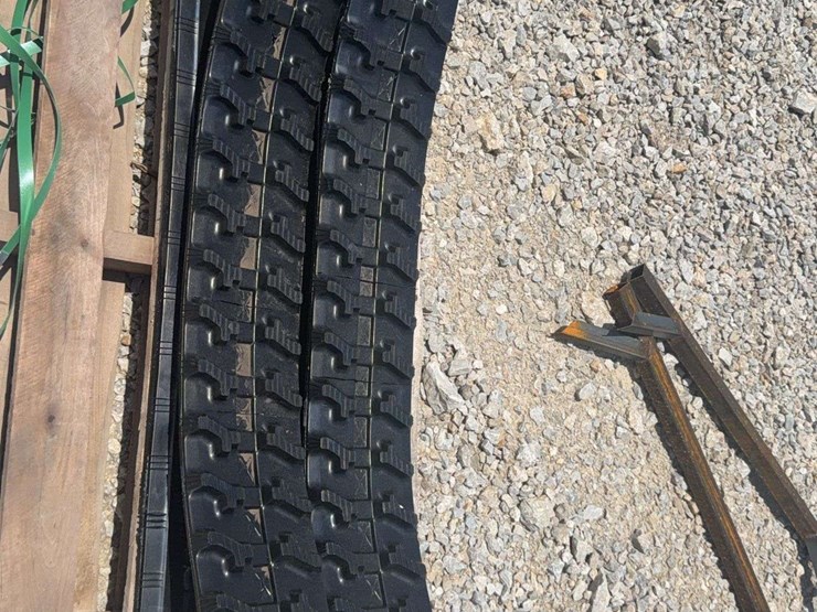 replacement-rubber-tracks-image-2