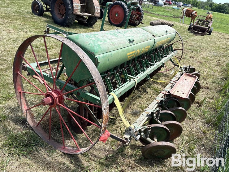 oliver-superior-mechanical-grain-drill-image-8