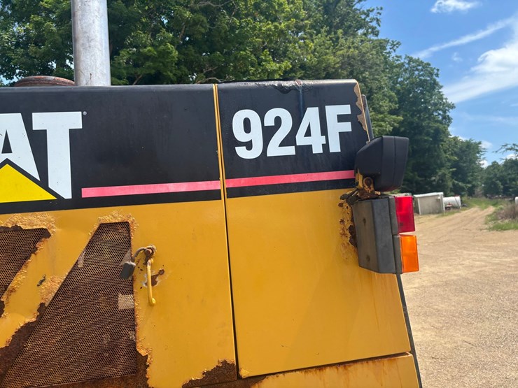 caterpillar-924f-image-17
