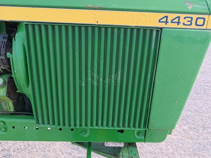 john-deere-4430-image-76