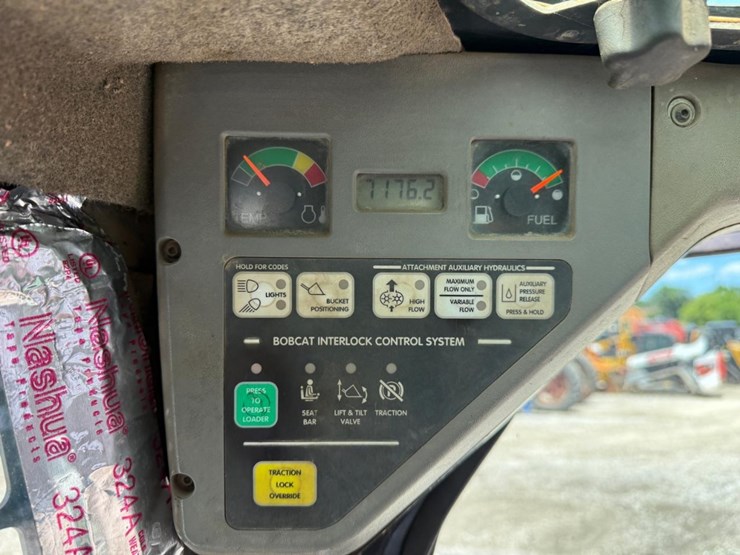 bobcat-t300-image-25