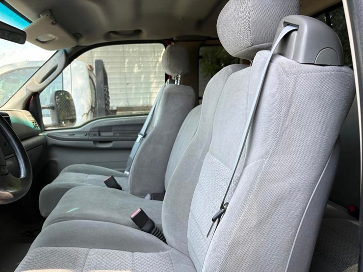 2004-ford-f350-image-10