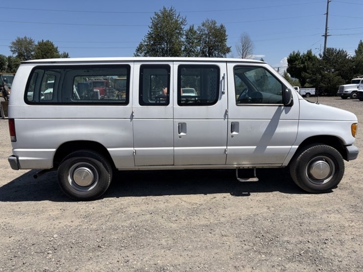 1999-ford-e250-image-3