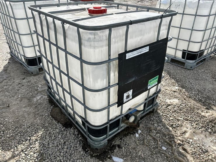 water-tank-tote-image-2