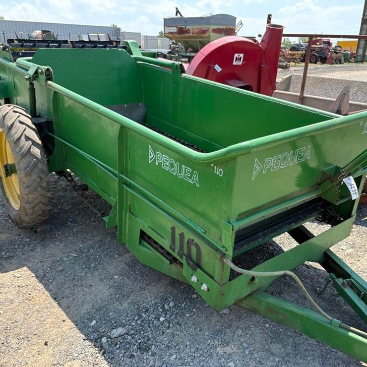Pequea 110 Manure Spreader