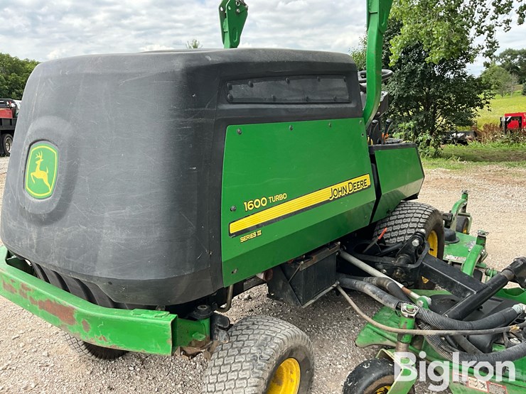 2018-john-deere-1600-turbo-image-12