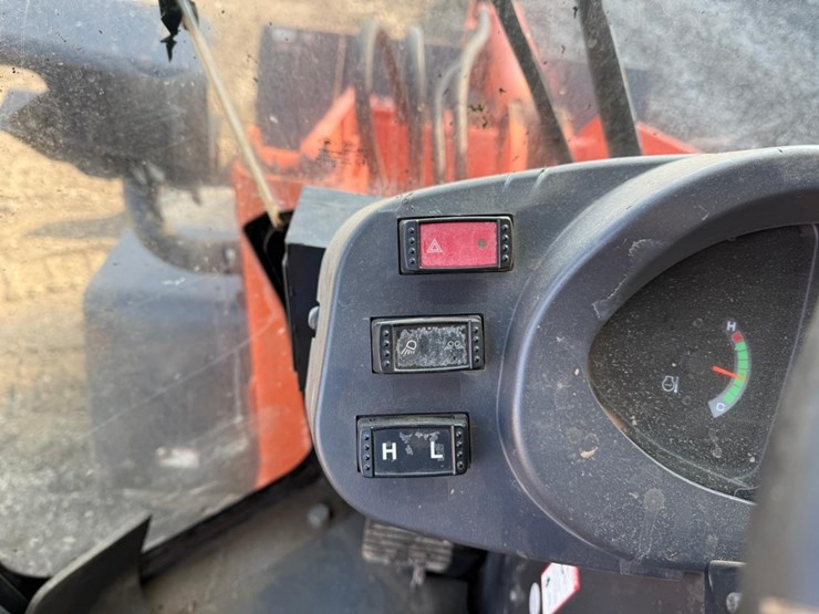 2019-hitachi-zw80-5b-image-23