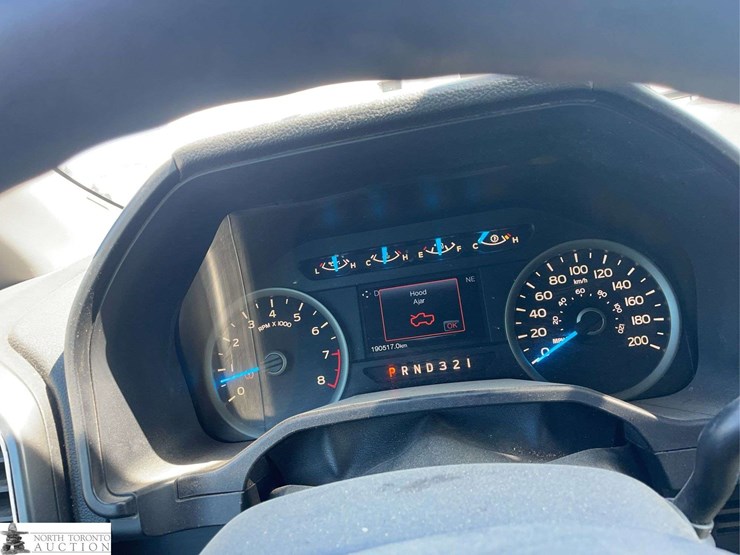 2017-ford-f150-image-12