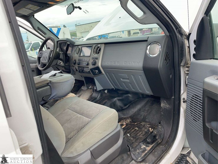 2015-ford-f350-image-18