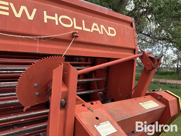 new-holland-846-image-10