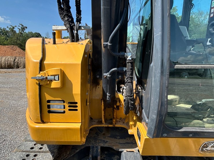 2022-deere-75g-image-18