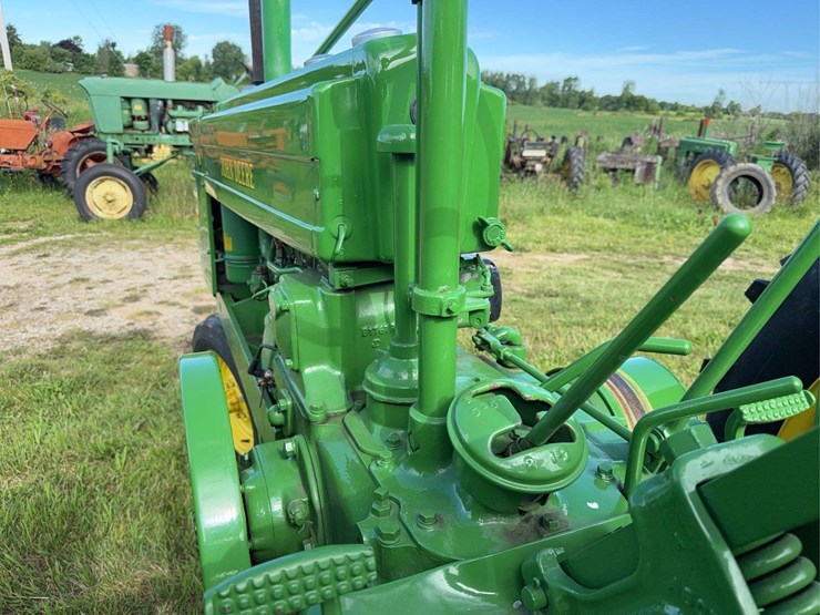 john-deere-model-b-image-8