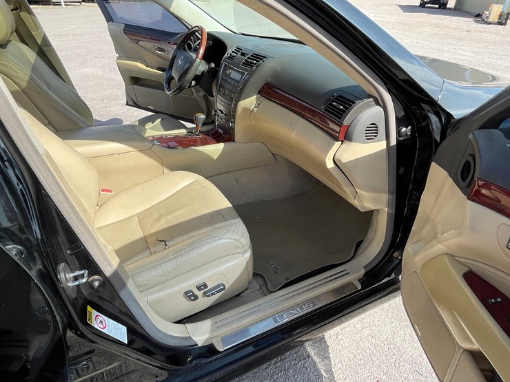 #163-•-2007-lexus-ls-460-(clean-nm-title)-image-7
