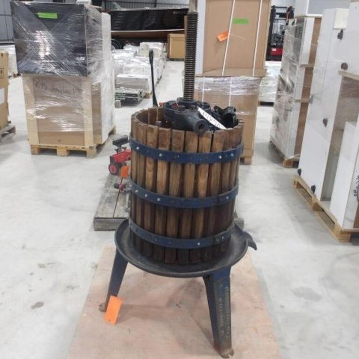 Berarducci Bro. Mfg Co Wine Press