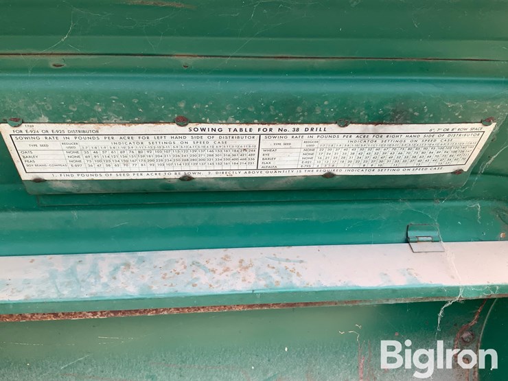 oliver-superior-mechanical-grain-drill-image-18
