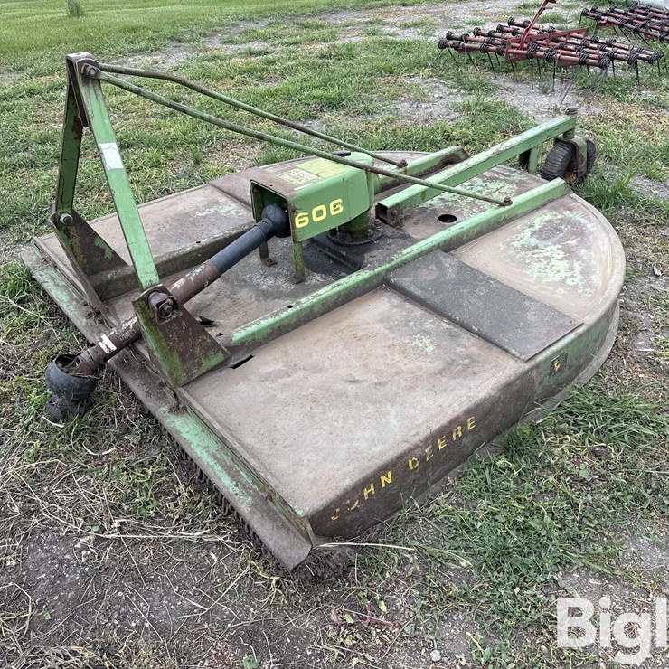 JOHN DEERE 606